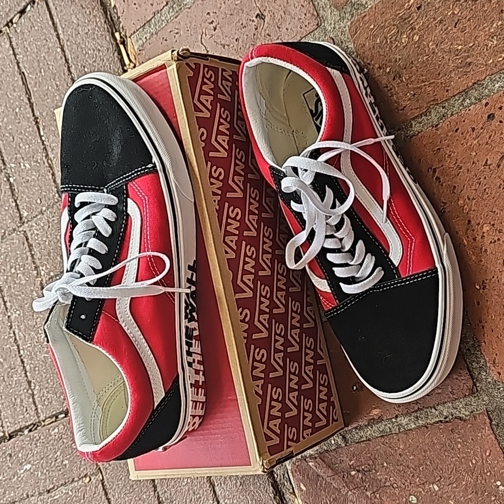 Vans off the wall - red & black - old school vans